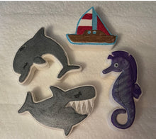 Load image into Gallery viewer, Bath Bombs- Sand, Sea, and Summer time