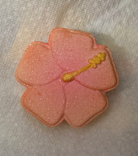 Load image into Gallery viewer, Bath Bombs- Bee&#39;s, Butterflies, and Flowers
