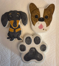 Load image into Gallery viewer, Bath Bomb- Cats, Paws, and Dogs
