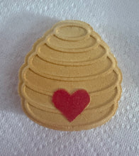 Load image into Gallery viewer, Bath Bombs- Bee&#39;s, Butterflies, and Flowers
